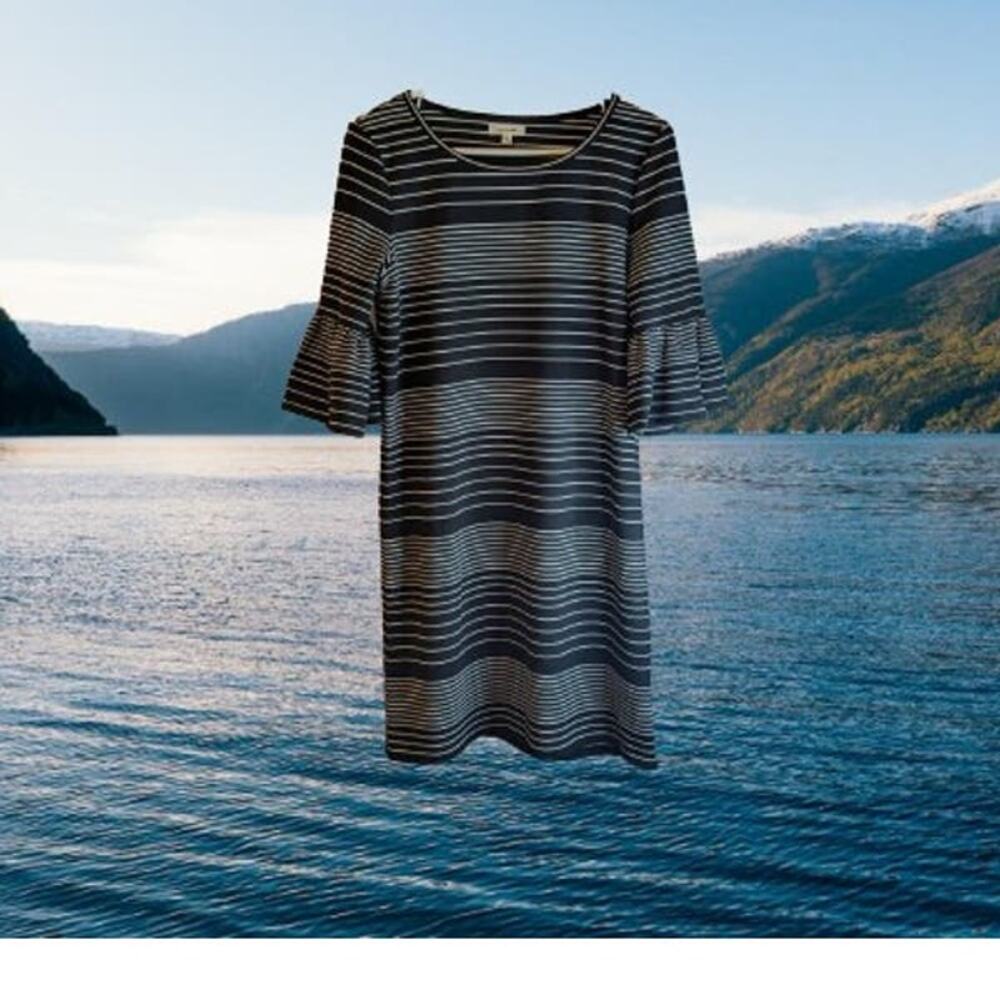 Max Studio small  NWOT bell 1/2 sleeve blue white striped spring dress